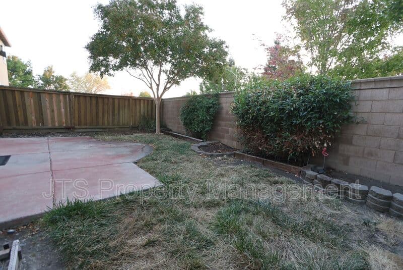 West Sacramento House: 4046 Martis Street