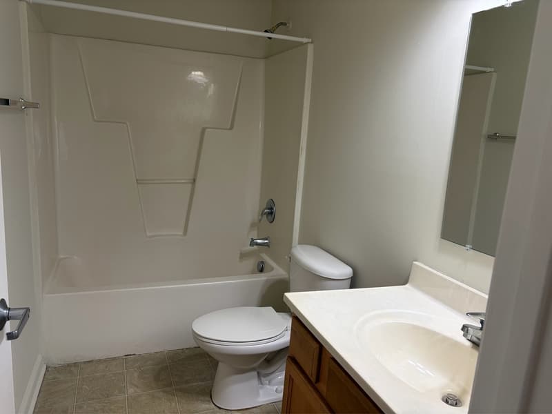 Tallahassee Condo: 3000 South Adams Street - 422