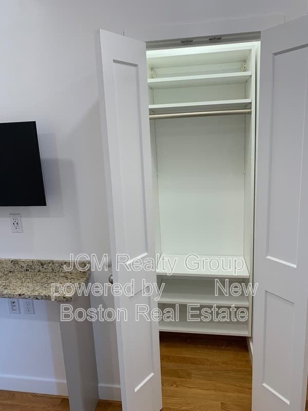 Chelsea Condo: 16 Fifth Street