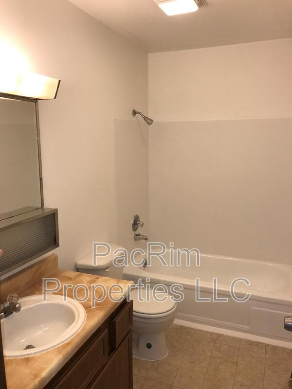 Anchorage Condo: 8850 Cordell Circle #3