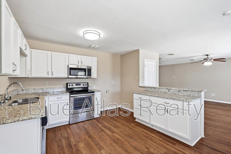McKinney House: 2744 Frontier Lane