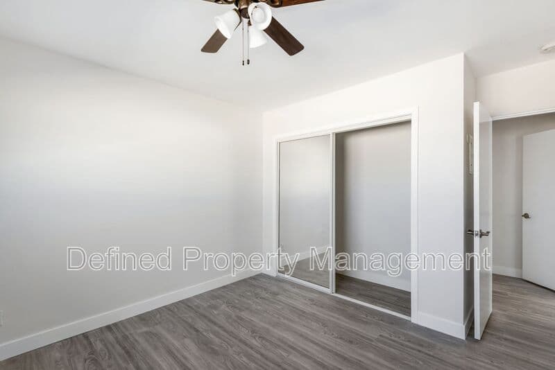 Los Angeles Ca 90019 Condo: 1408 S. St Andrews Place
