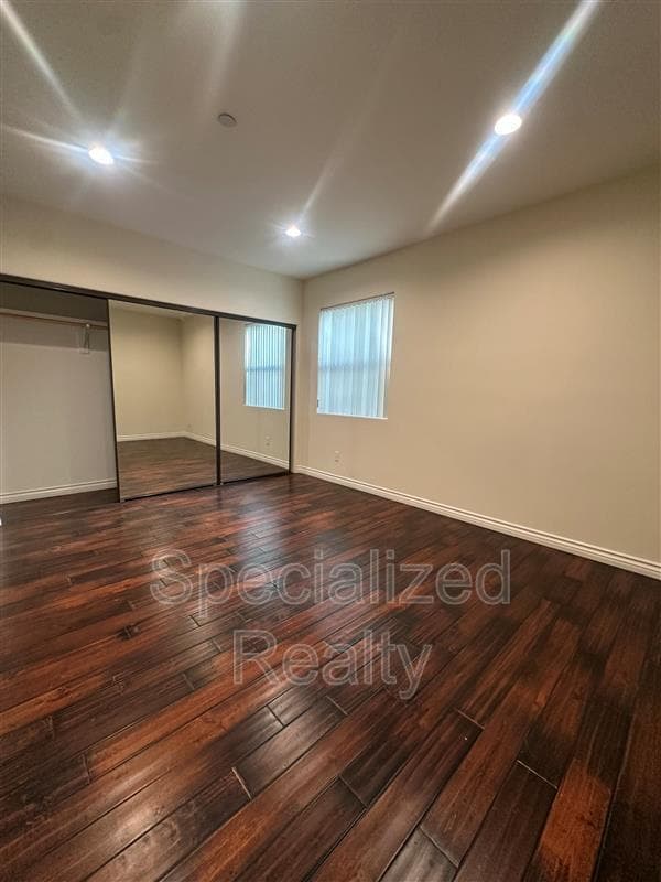 North Hollywood Condo: 10921 Whipple Street