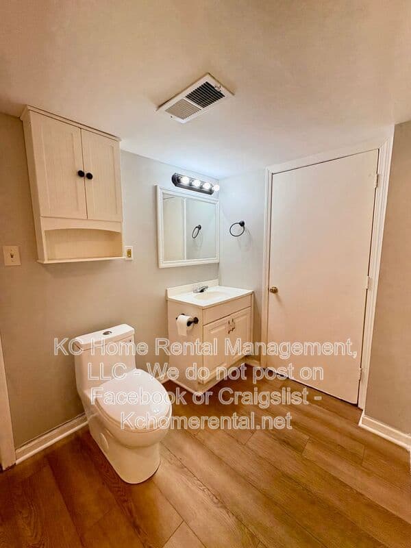 Kansas City House: 2817 West 41st Avenue