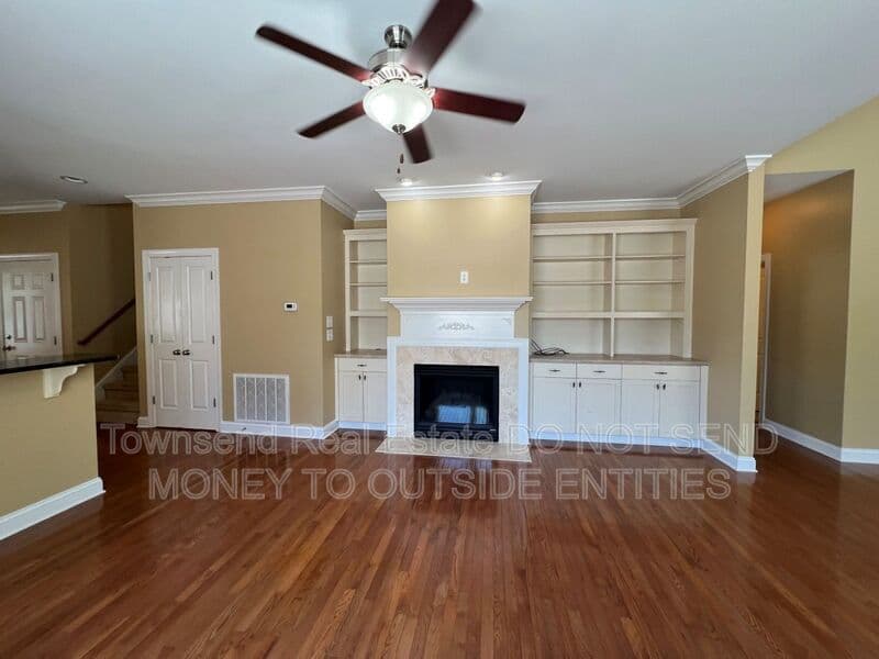 Fayetteville House: 2210 Westdale Dr
