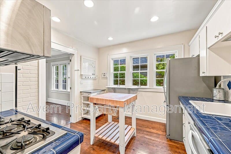 Portland House: 3411 SE Crystal Springs Boulevard