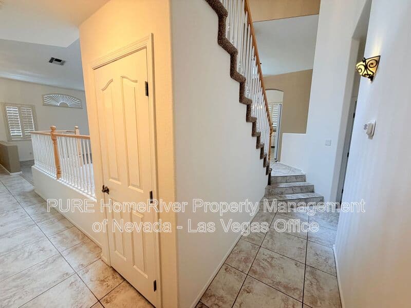 Las Vegas House: 2121 Stone Croft Street