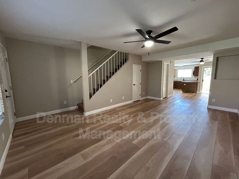 Mesa House: 5808 E. Brown Road
