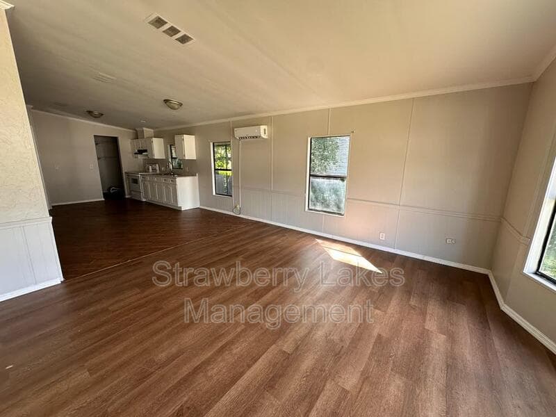 Zephyrhills House: 4710 Buckeye St