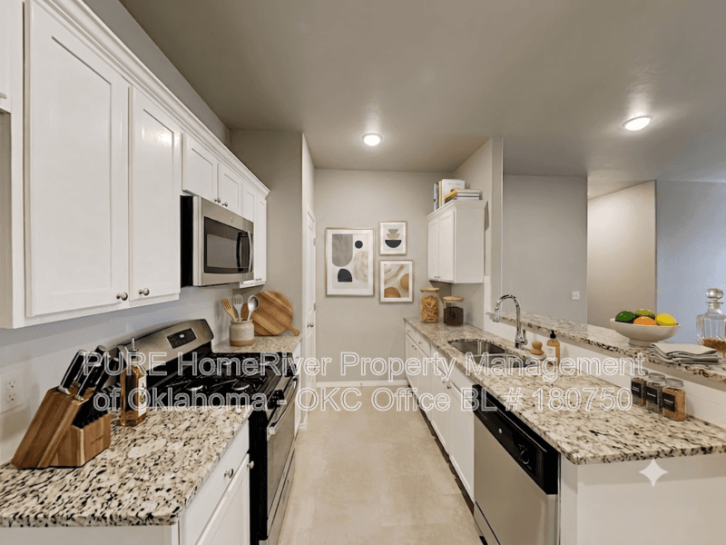 Cashion Condo: 610 N 5th St