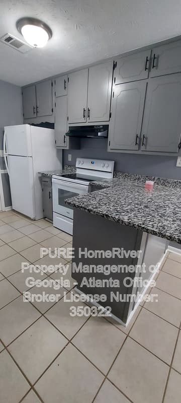 Lawrenceville Condo: 472 Charter Ct