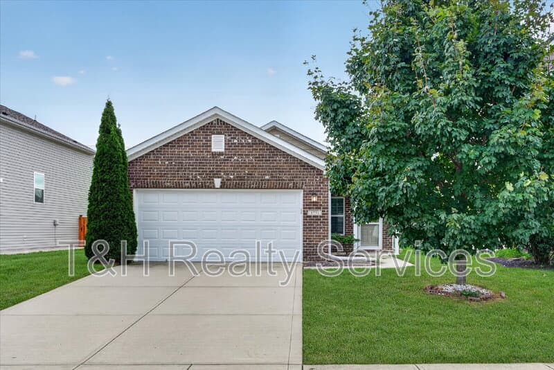Whitestown House: 5771 White Pine Road