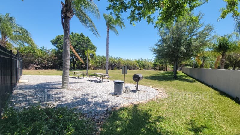 Tampa Townhome: 6235 Bayside Key Dr