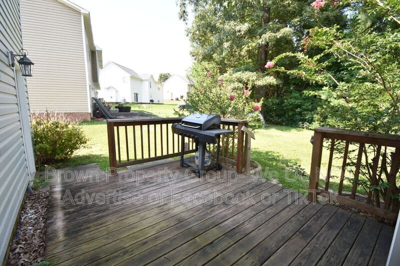 Spring Lake House: 165 Pender Rd