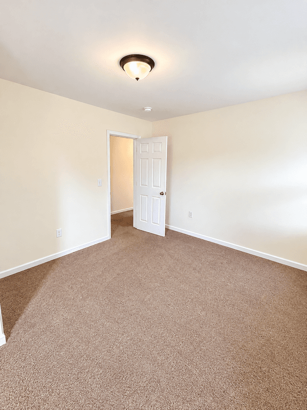 Norwich Condo: 526 North Main Street - 1