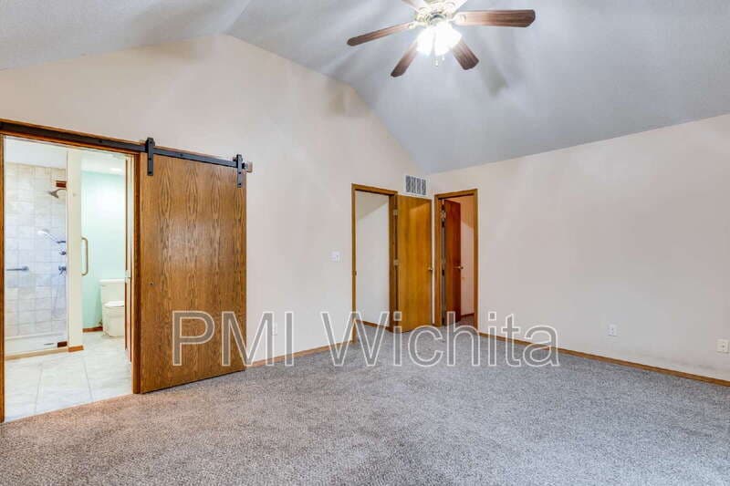 Wichita House: 6514 W Briarwood Ave