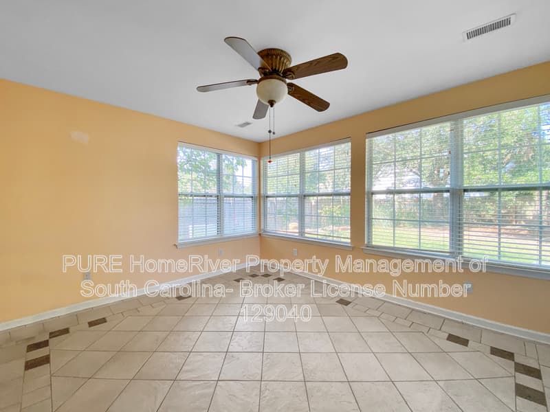 Goose Creek House: 109 Rockdale Ln