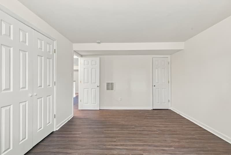 Baltimore Apartment: 5001 Midwood Avenue