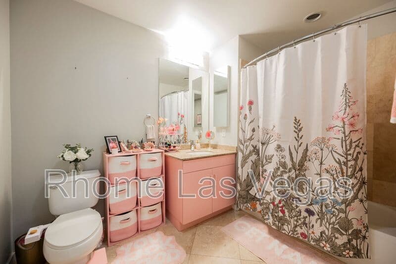 Las Vegas Condo: 353 E Bonneville Ave