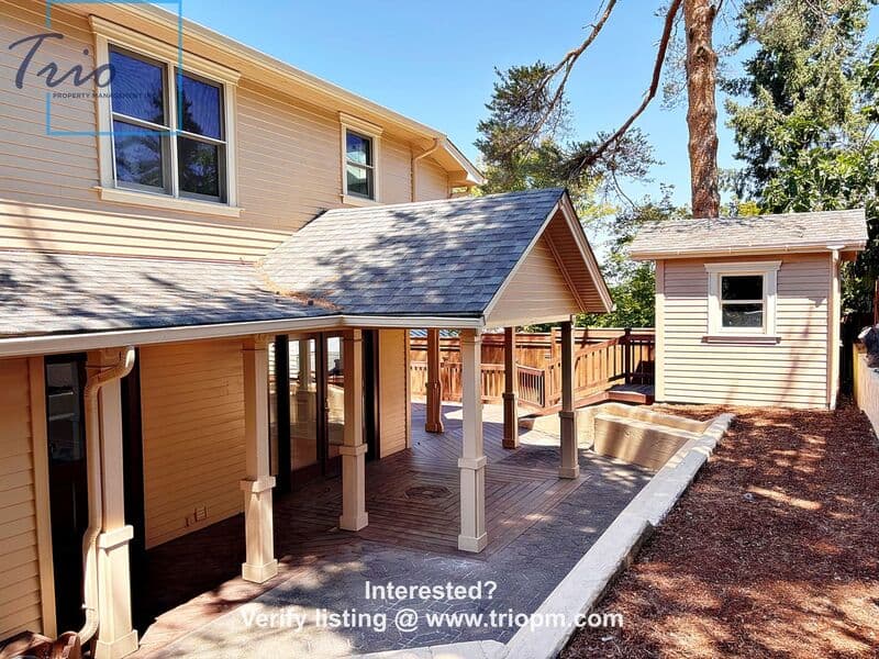 Eugene House: 2693 Chula Vista Boulevard