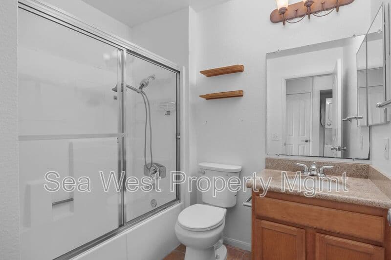 Encinitas Condo: 1730 S El Camino Real