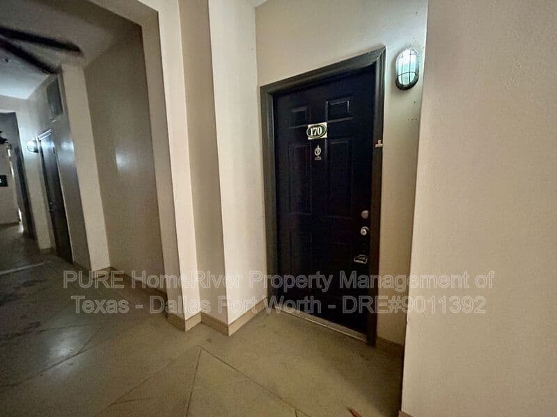 Arlington Condo: 1655 Ascension Bluff Dr.