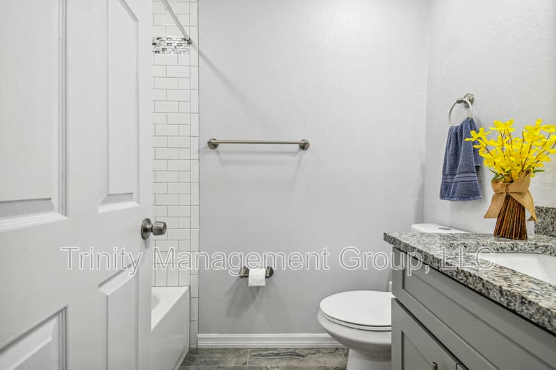 Tarpon Springs Condo: 380 Jeru Blvd - Room 5