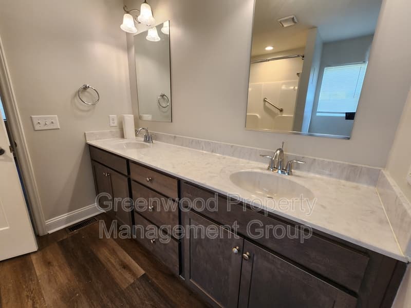 High Point Condo: 414 Whiteoak Street