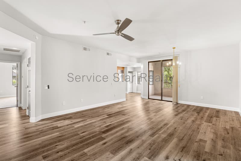 Scottsdale House: 15252 N 100th St