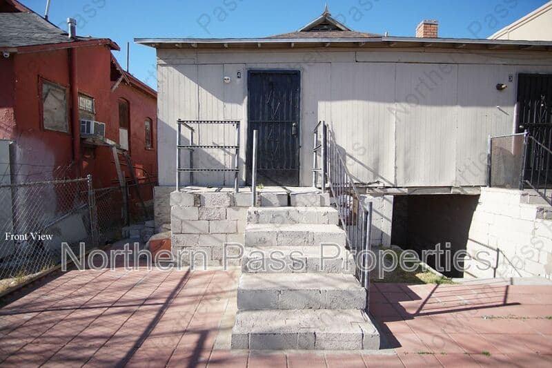 El Paso Condo: 1104 Myrtle