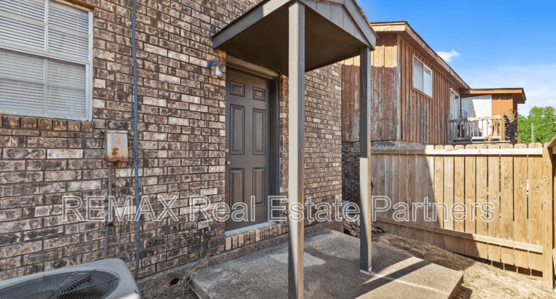 Hattiesburg Townhome: 4001 Mable St