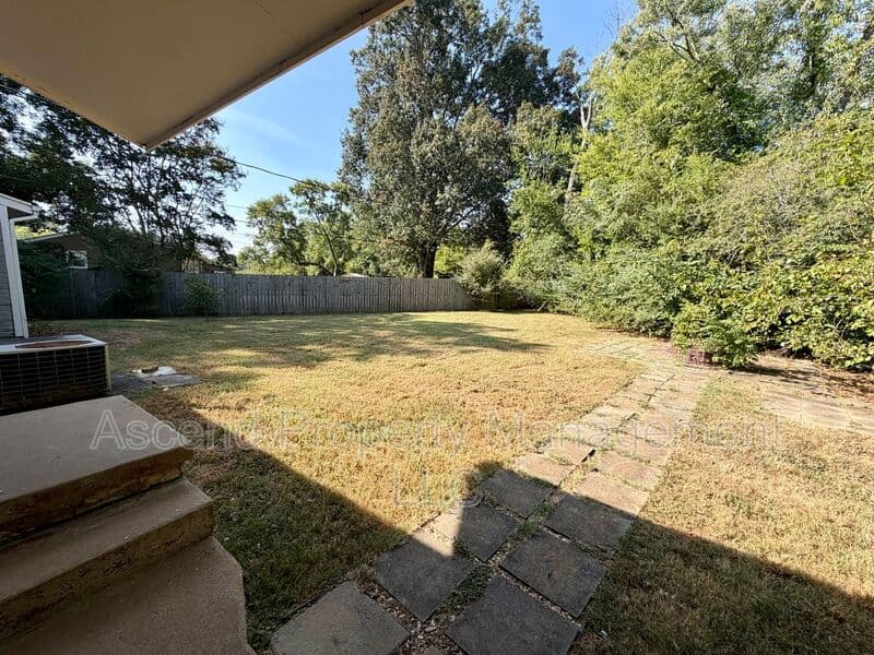 Chattanooga House: 7707 Canyon Dr