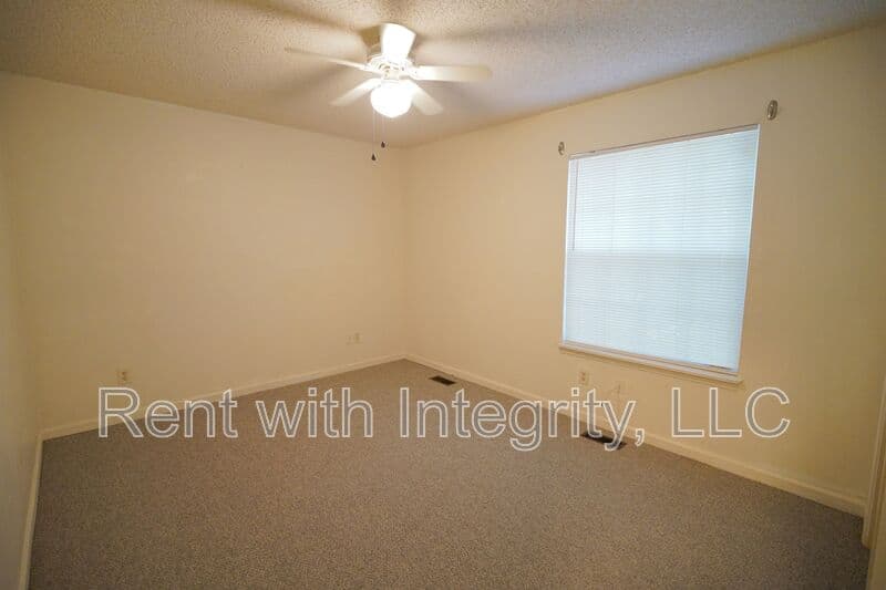 Tallahassee House: 2335 Parrot Lane