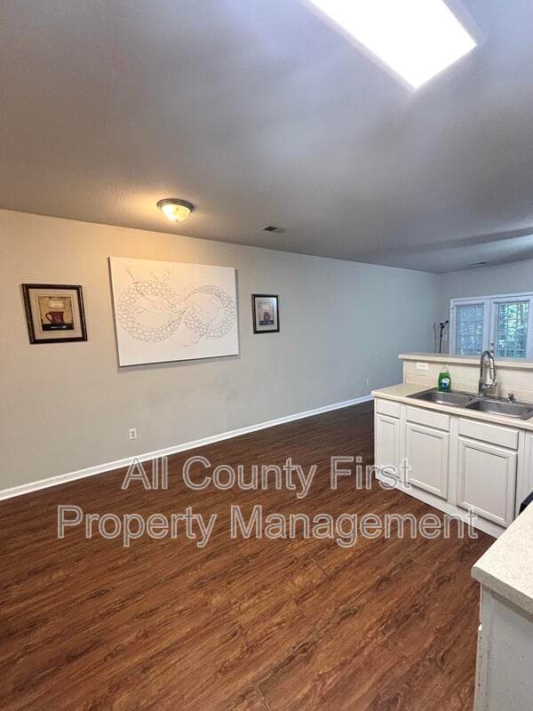 Unit 1
College Park House: 2829 Windsor Forrest Ct