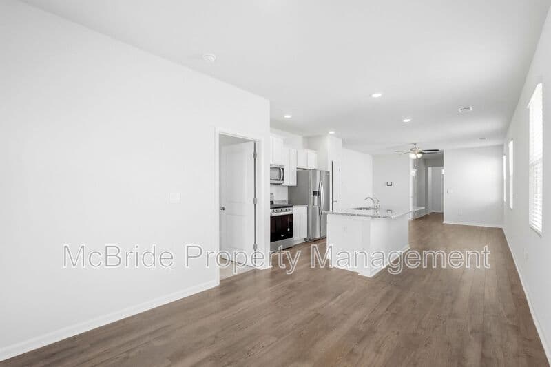 Aiken House: 6036 Beadlow Street