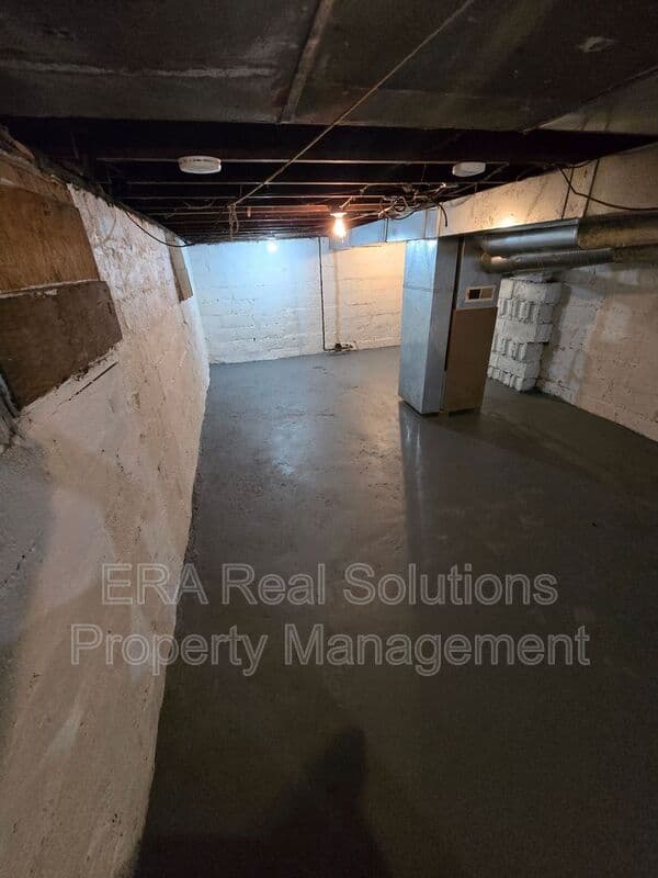 Columbus Condo: 2557 Sullivant Ave