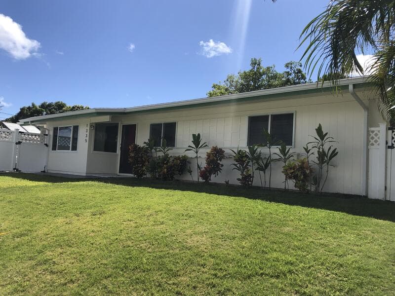 Kailua Condo: 1335 Manu Aloha Street
