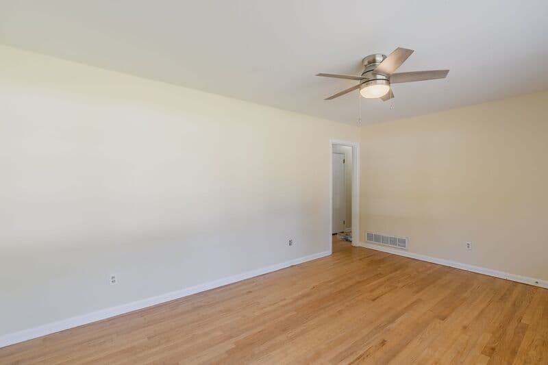 Athens House: 120 Soule St