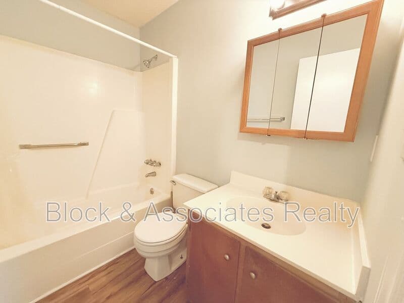 Randleman Condo: 308 Reece Ave