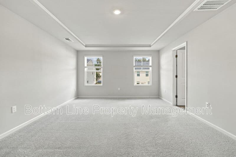 Durham Townhome: 5811 Woodlawn Dr
