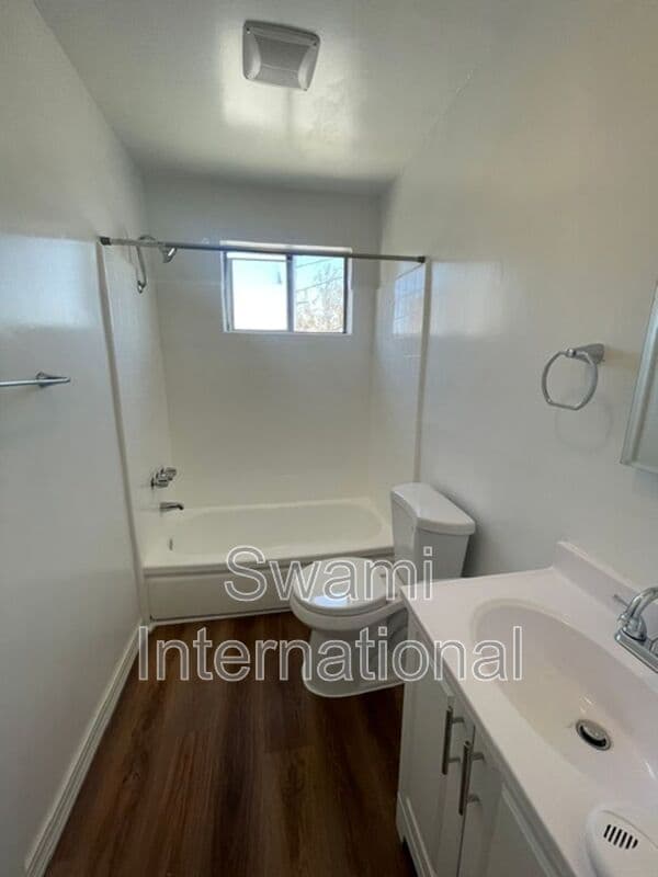 Los Angeles Condo: 10970 S. Figueroa St.
