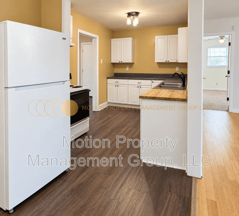 Cleveland House: 1205 Fairway Dr SW