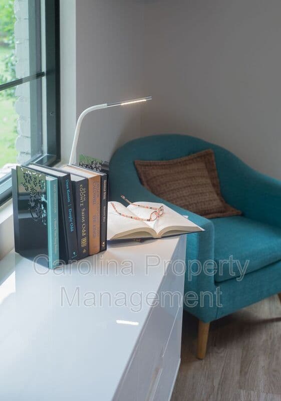 Charlotte House: 3945 Rockfern Rd