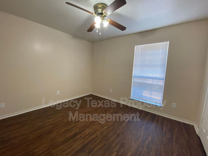 Cleburne Condo: 1719 Short St