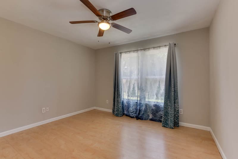 Portsmouth House: 3800 Sunset Point