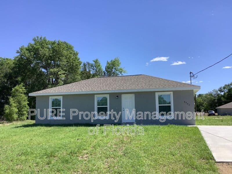 Ocala House: 2945 SW 148 Court