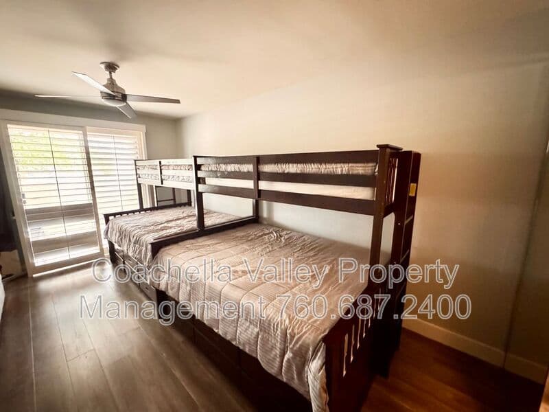 Rancho Mirage House: 21 Lake Shore Dr