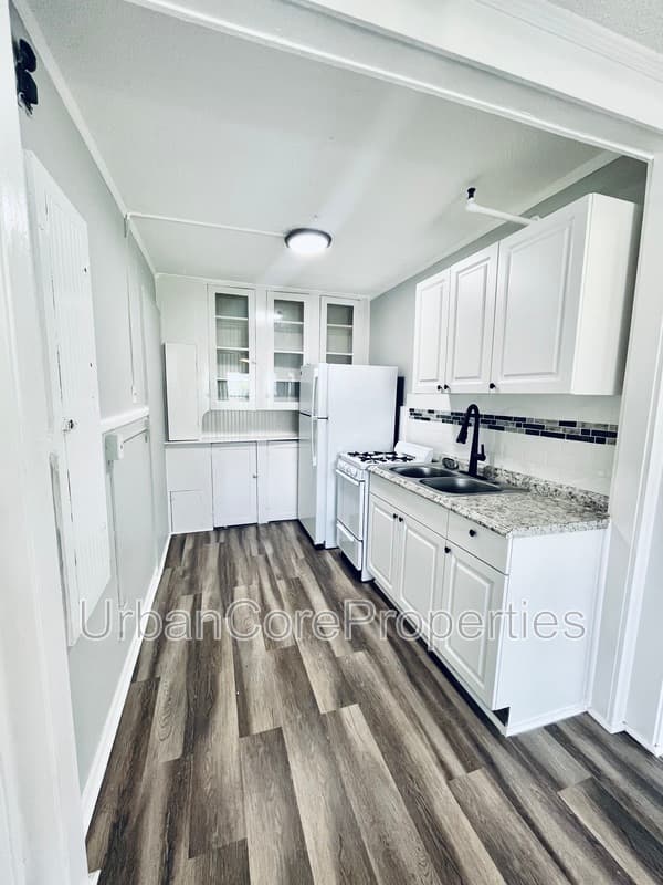 St. Petersburg Condo: 236 10th Ave NE