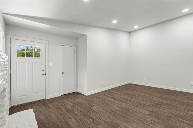 Austin Condo: 826 King Albert Street - B