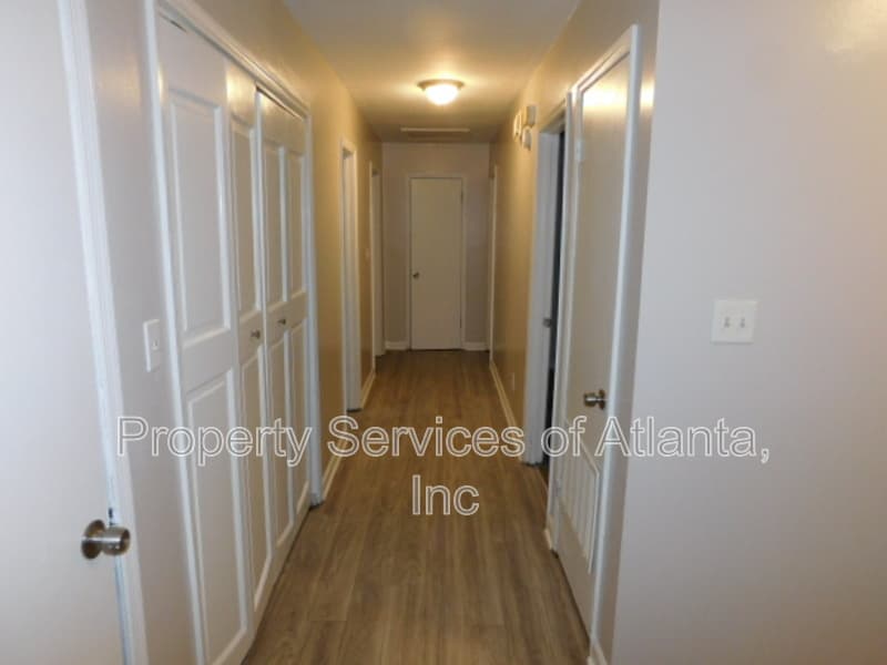 Jonesboro House: 7593 Casper Ct